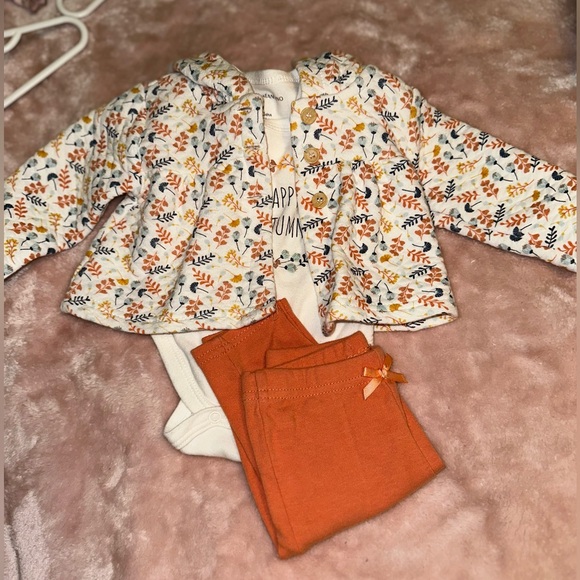 Baby girl clothes bundle - Picture 4 of 4